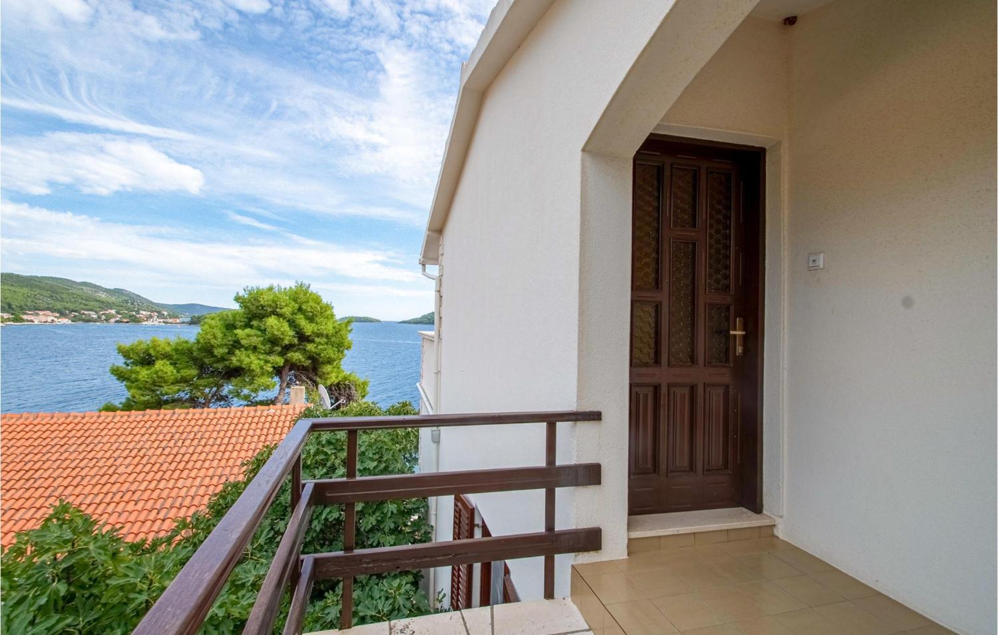 Beautiful Home In Prizba With Kitchen מראה חיצוני תמונה