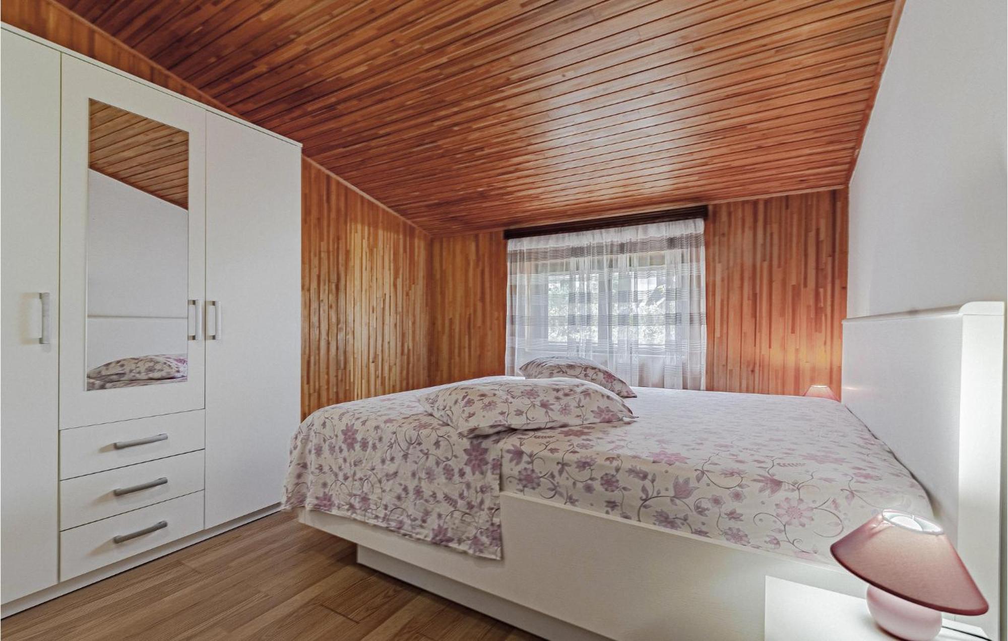 Beautiful Home In Prizba With Kitchen מראה חיצוני תמונה