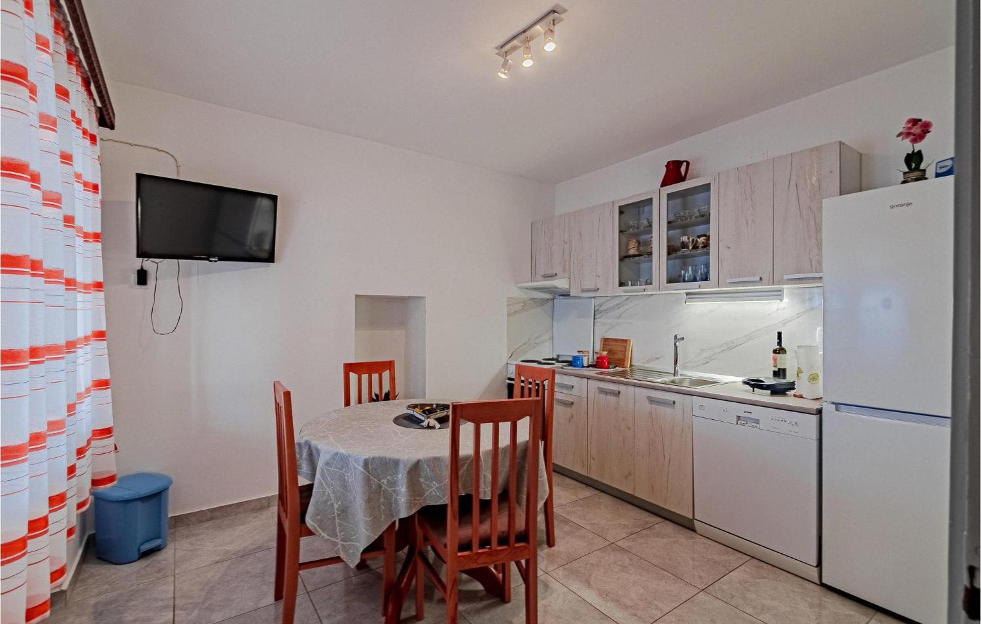 Beautiful Home In Prizba With Kitchen מראה חיצוני תמונה